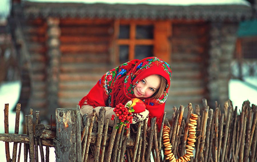 Sexy girl Women in Slavic costumes in City